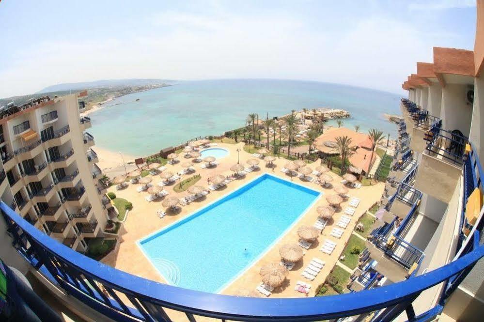 Sawary Beach Hotel Batroûn Exteriör bild